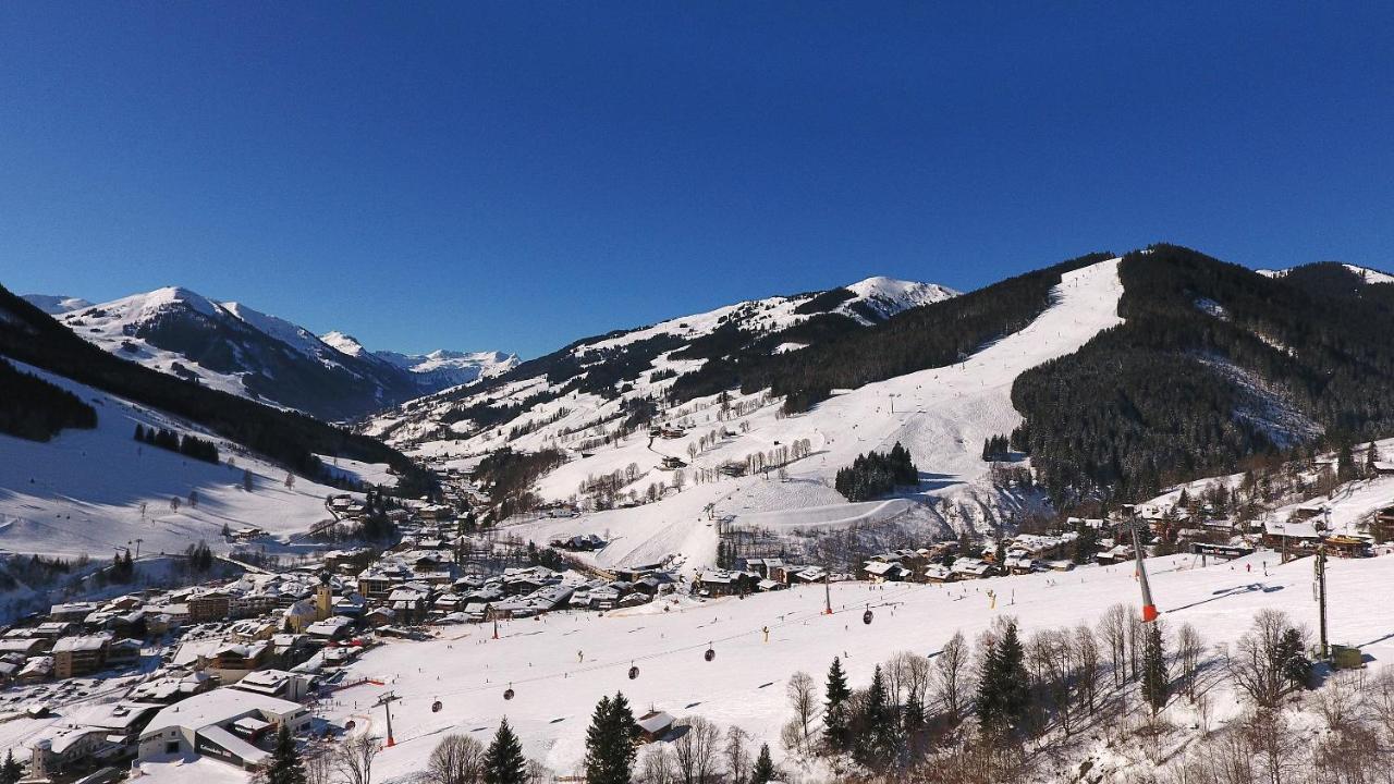 Gaestehaus Standardhaus Saalbach-Hinterglemm Exterior foto